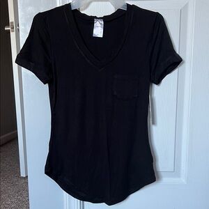 Universal Thread Black Short Sleeve Tee